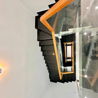 Bán Nhà Vạn Phúc - Khu Vip Nhất Thủ Đức - 1 Hầm 4 Tầng - Sân Thượng - Đối Diệntrung Tâm Thương Mại-110M2 - 21 Tỷ