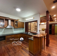 Bán Căn Hộ Toà Hacisco Nguyễn Chí Thanh- 105M2- 3 Ngủ 2Wc- Căn Góc Hướng Mát- Đầy Đủ Đồ Mới