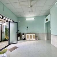 Nhà cấp 4 mới 90 m2 ,sổ hồng riêng, giá 1.2 tỷ,Mỹ Hạnh Nam, Đức Hòa, Long An
