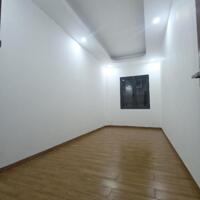 NHÀ ĐẸP PHỐ GIÁP BÁT, CÁCH 20M RA Ô TÔ, NGÕ THÔNG , 36M2 X 5T X GIÁ 6.5 TỶ.