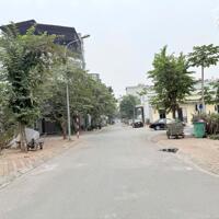 Chính chủ cần bán gấp lô đất đẹp nằm tại trung tâm khu tái định cư thị trấn Trâu Quỳ, Gia Lâm