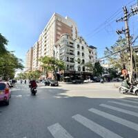 Bán nhà mặt đường Văn Cao - Vị trí đẹp, đoạn giữa, chưa qua 193