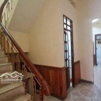 Bán Nhà Mặt Tiền Đường Hồng Lĩnh - Khu Bang Cờ