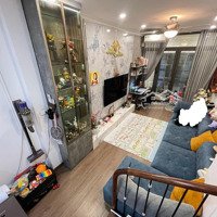 Chính Chủ Bán Nhà Văn Cao, Ngõ Thông, 2 Thoáng Trước Sau, Gần Oto, 52.5M2 - 4T - 9.8 Tỷ