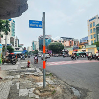Mặt Tiền Cầm Bá Thước Nhà Đẹp Thiết Kế Tỉ Mỉ Full Nội Thất Tâm Huyết ,Diện Tích40M2 Giá Bán 9.5 Tỷ Tl