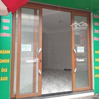 Cho Thuê Cửa Hàng, Chính Chủ, 25M2, Mặt Đường Phạm Văn Đồng - Bắc Từ Liêm, Mặt Tiền 3.5M