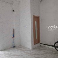 Cho Thuê Cửa Hàng, Chính Chủ, 25M2, Mặt Đường Phạm Văn Đồng - Bắc Từ Liêm, Mặt Tiền 3.5M