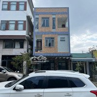 Thanh Lý Ngân Hàng Bán Gấp Nhà Mặt Tiền Thanh Hải - Khu Phố Quan Chức Hải Châu - Dtich 96M2. Giá Rẻ