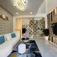 Kẹt Tiền Cần Bán Nhà Nguyễn Thị Định, Q.2. Giá Bán 2Tỷ550.Diện Tích52M2. Có Hđ Thuê 20 Triệu/Th Shrhẽm Xe Hơi6M