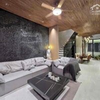 Cc cần bán nhà 3 tầng MT KD VIP Nguyễn Thúy, giá chỉ nhỉnh hơn 7 tỷ.