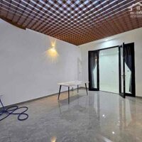 Cc cần bán nhà 3 tầng MT KD VIP Nguyễn Thúy, giá chỉ nhỉnh hơn 7 tỷ.