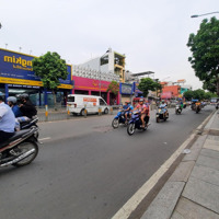 Mặt Tiền Hậu Giang 8X25M, Gần 200M2, Dòng Tiền 60 Triệu/ Tháng