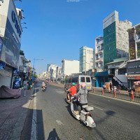 Gấp!!! Nhà Cho Thuê Góc 2Mặt Tiền17-19 Phan Đình Phùng Ngã Tư Phú Nhuận