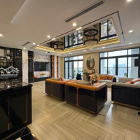 Chính Chủ Bán Căn Đập Thông 02 Căn, Diện Tích 250M2, Full Nội Thất Nhập Khẩu Tại Royal City.