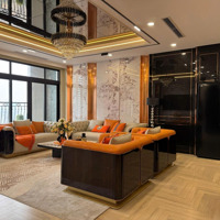 Chính Chủ Bán Căn Đập Thông 02 Căn, Diện Tích 250M2, Full Nội Thất Nhập Khẩu Tại Royal City.