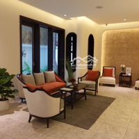 Mặt Bằng Đẹp Nhất Phố Nguyễn Văn Huyên Mặt Tiền 8M Nhận Diện Đỉnh Cho Mô Hình Spa, Showrom