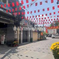 Cho thuê nhà đường Nguyễn Bá Huân, Thảo Điền, 5x14m đất, 4 tầng + sân thượng, 5PN