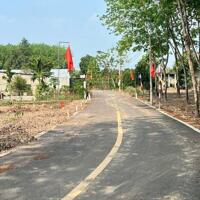 BÁN GẤP 2.2 sào (15X119=2.239m) nở hậu 35m,sát trung tâm trường chợ thị xã,186tr