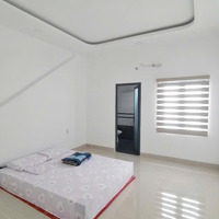 Bán Nhà 5 Tầng Mới Có Thang Máy Mặt Tiền Đường Lê Thành Phương