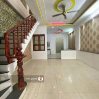 Nhà 1 Trệt 1 Lầu 3 Phòng Ngủ Hẻm Ô Tô, Gần Ngã Tư Chiêu Liêu, 2010 Dĩ An, Bình Dương