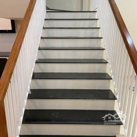 Bán Nhà 2 Tầng Mớimặt Tiềnnguyễn Chích, 82M2 Giá 4.X Tỷ Tl