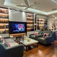 Căn Hộ Cao Cấp 2 Ngủ Home City, Trung Kính. Giá Bán 5 Tỷdiện Tích72M2 Và 2 Vs. Hướng Mát, Tầng Trung