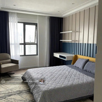 Căn Hộ Cao Cấp 2 Ngủ Home City, Trung Kính. Giá Bán 5 Tỷdiện Tích72M2 Và 2 Vs. Hướng Mát, Tầng Trung