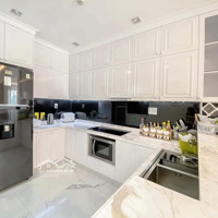 Cho Thuê Căn 2 Phòng Ngủ 2 Vệ Sinh, Vào Ở Liền - Tại Sunrise City Q7 -Giá Chỉ 17 Tr