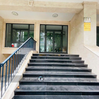 Cho Thuê Văn Phòng Tầng Trệt 7*22M Ngăn Sẵn 2 Phòng Full Máy Lạnh,Có Thang Máy ,Hầm Xe Kđt Vạn Phúc