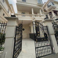 Cho Thuê Biệt Thự Khu Cityland Park Hills, P10, Quận Gò Vấp. Giá 60 Triệu/Tháng