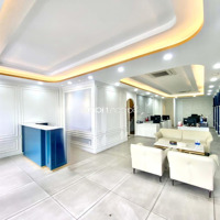 Căn Nhà Phố Mặt Tiền Nguyễn Trãi Quận 1 - Cho Thuê 200 Triệu