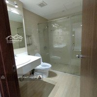 Hàng Hiếm Nhanh Tay Còn Kịp Căn 4 Ngủ 111M Đầy Đủ Nội Thất Giá 6,X Tỷ Tầng Cao View Sông Hồng