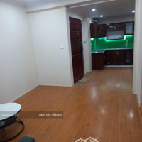 Siêu Hot Cho Thuê Căn Hộ Tập Thể Tầng3 Căn75M2 Tại 129 Nguyễn Trãi, Thanh Xuân, Hn, Giá Bán 9 Triệu Vnd
