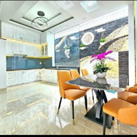 Sang Căn Nhà Ngay Hà Huy Giáp, Q12,. Giá: 2 Tỷ 410 Triệu/72,3M2, Sổ Riêng, Số Đt: 0984555724