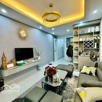 Bán Nhà Phạm Ngọc Thạch Đống Đa 40M2 5 Tầng Oto Sát Phố Gần Công Viên Nhà Đẹp Dân Xây Ở Ngay 15 Tỷ