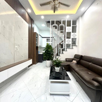 Bán Nhà Phố Nguyễn Chínhdiện Tích30M X 5 Tầng Xây Mới