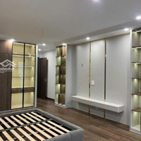 Bán Nhà Nguyễn Văn Cừ. 60M2 * 6 Tầng * 10,3 Tỷ. Thang Máy, Ô Tô Đỗ Cổng.
