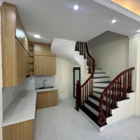 Chỉ 6,95 Tỷ Nhà Mới Đẹp 6 Tầng, 30M2 Phố Nguyễn Văn Cừ + Ngọc Lâm, Ôtô Đỗ Cửa...0942133996.