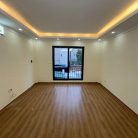 Chỉ 6,95 Tỷ Nhà Mới Đẹp 6 Tầng, 30M2 Phố Nguyễn Văn Cừ + Ngọc Lâm, Ôtô Đỗ Cửa...0942133996.