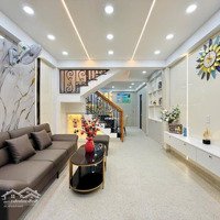 Lên Sóng Siêu Phẩm Chỉ 2Tỷ 960 Triệu Do Đang Kẹt Tiền Ngay Đường Nguyễn Tiểu La , Phường 8 , Quận 10 ,