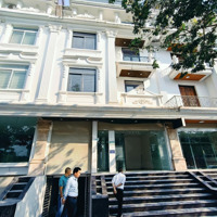 Cho Thuê Khu Đô Thị Tp Giao Lưu - Phạm Văn Đồng, Tầng 1 Và 2, 120M2/Sàn,Mặt Tiền7M. Thông Sàn. Giá 35 Triệu