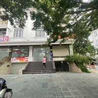 Cho Thuê Nhà Phạm Văn Đồng,Diện Tích120M2; 5 Tầng 1 Tum 1 Hầm. Thông Sàn Thang Máy, Giá 65 Triệu