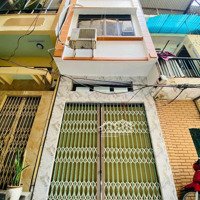 Cho Thuê Nhà Ngõ 79 Lý Nam Đế. Nhà Mới Sạch Sẽ, Nội Thất Cơ Bản, 3 Phòng Ngủ Khép Kín. 20 Triệu