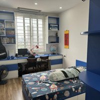 Bán Căn Hộ 110M2 * 3 Phòng Ngủở Đường Nguyễn Chí Thanh. Giá Hơn 6 Tỷ