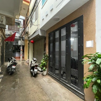 Bán Nhà Hoàng Mai - Ô Tô Gần - 8 Phòng Ngủfull Nội Thất. Dòng Tiền 40 Triệu/Tháng. Giá: 7,3 Tỷ. Liên Hệ: 0779548866