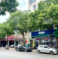 Cực Hiếm! Nhà Mặt Phố Đội Cấn - Ba Đình -Diện Tích90M2 - 6 Tầng - 5Mmặt Tiền- Kinh Doanh Vip - Vỉa Hè -27 Tỷ