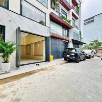 Căn Nhà View Đẹp Nằm Ở Vị Trí Đắc Địa Hoàng Văn Thụ Có Giá Bán 2 Tỷ 860Diện Tích44,52M Hẻm 5M Oto