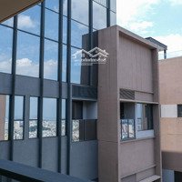 Căn Hộ Trung Tâm Q1 - Cho Thuê 2 Phòng Ngủfull Nội Thất Sang Trọng Mới 100% , 46 Triệu/Tháng Bao Thuế Phí.