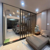 Nhà Nguyễn Phi Khanh,P Tân Định . Q1. 68M2(5M X 13,6M) Giá Bán 5.2 Tỷ. Gần Cv Lê Văn Tám .