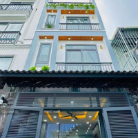 Chính Chủ Bán Nhà Giá Bán 3 Tỷ 800 Đường Hoàng Bật Đạt P15 Tân Bình. Sổ Riêng,Diện Tích45,9M2. Liên Hệ: 0902631003